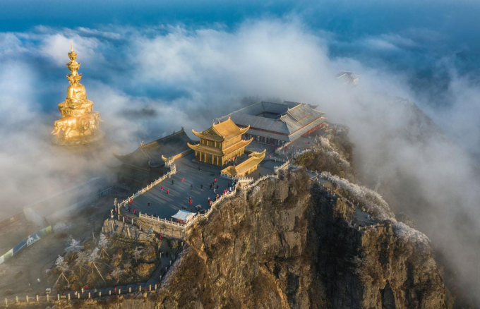 峨眉山